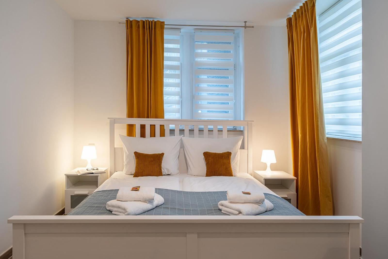 Benville - Grosser Garten - Modern -wlan Appartement